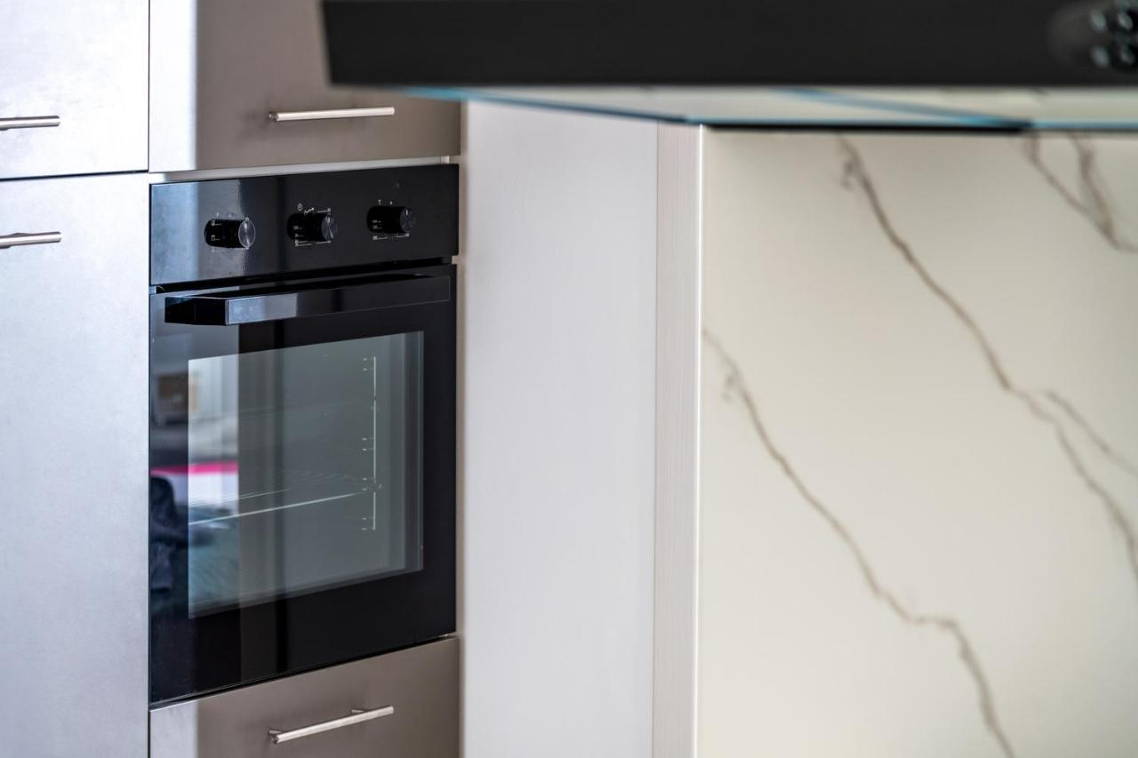 Amare Apartments Bobovisca Екстериор снимка