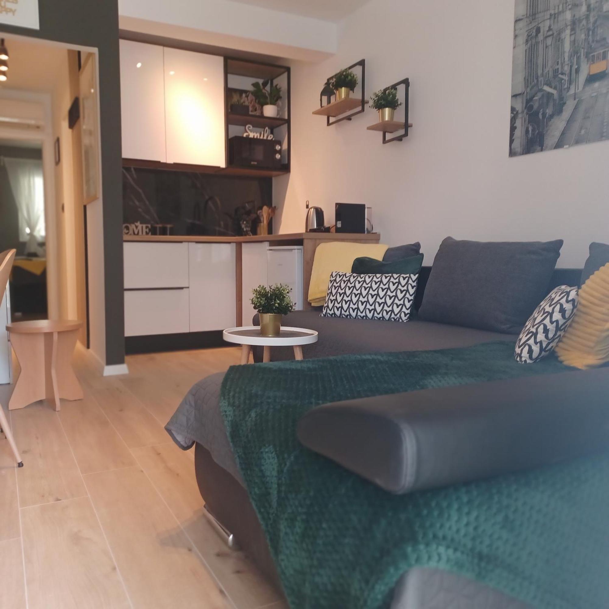 Amare Apartments Bobovisca Екстериор снимка